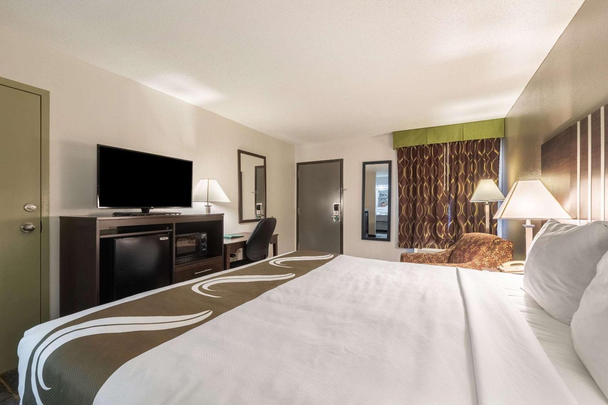 Quality Inn Cleveland Eksteriør billede